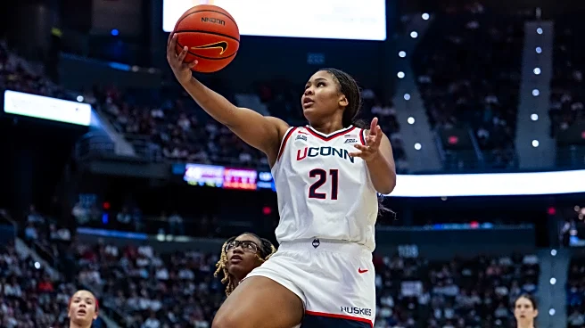 The effortless excellence of Sarah Strong has No. 1 UConn on track for an undefeated season