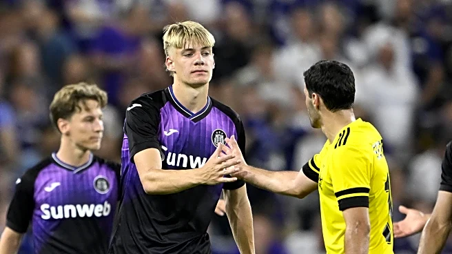 The Daily Bee: De Cat is Out of the Bag