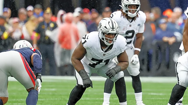 Evaluating DJ Glaze’s future on Las Vegas Raiders OL
