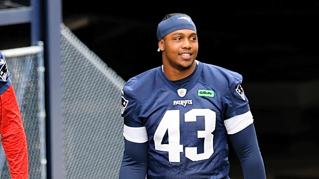 Rookie pair reject other teams’ advances to stay with Patriots