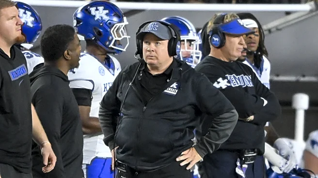 Sunday Headlines: Mark Stoops Back on the Hot Seat?