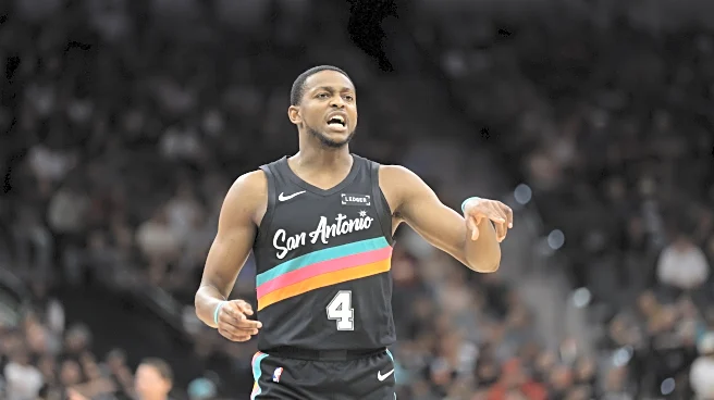 Open Thread: De’Aaron Fox gets in on the Spurs “Season of Giving”