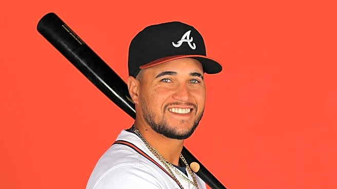 Padres sign a free agent, Winter leagues in progress