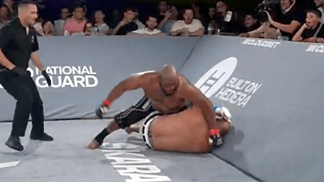 Karate Combat 58 video: Chris Barnett gets wacky 61-second knockout win in first fight since UFC release