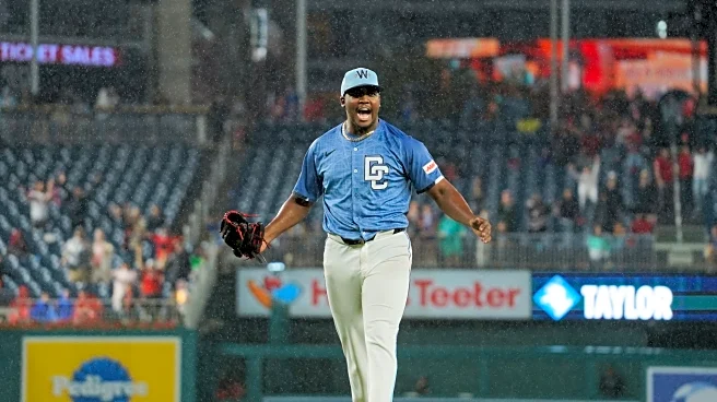 Mariners to acquire LHP José A. Ferrer from Nationals for C Harry Ford, RHP Isaac Lyon