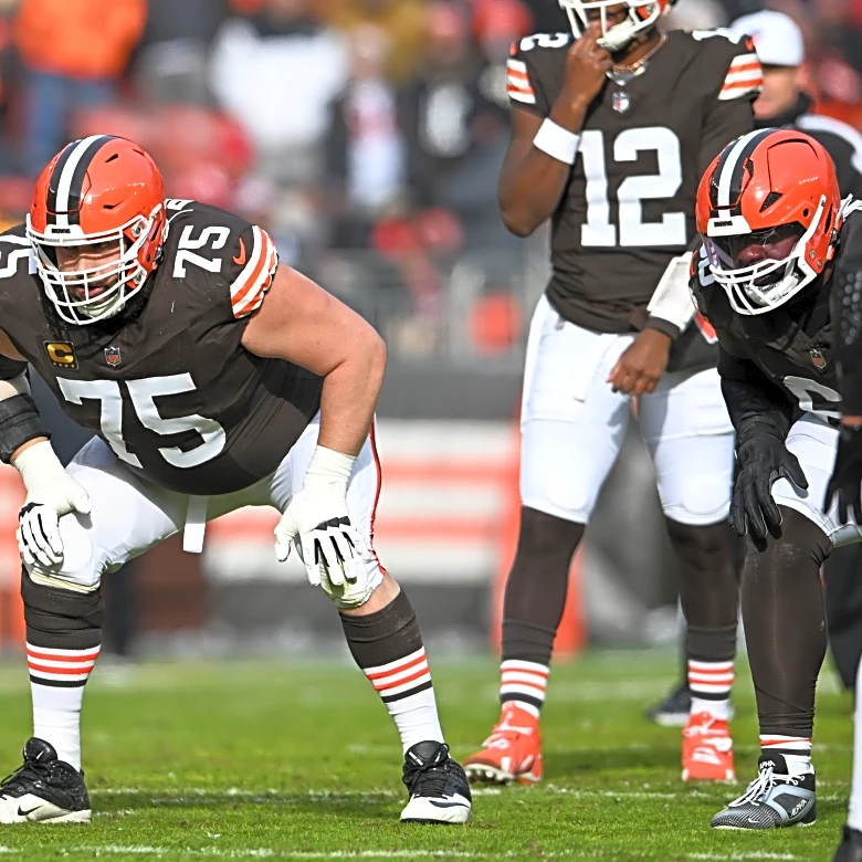 Sunday Dawg Chow (12/7): A day for hot takes on rookie QBs