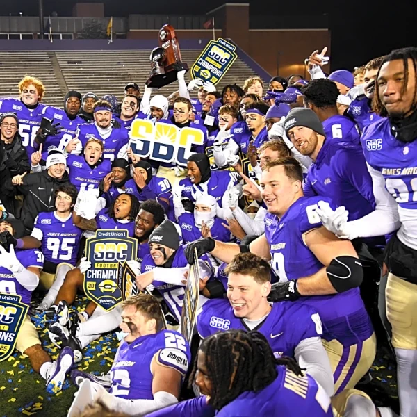 James Madison receives No. 12 seed in CFP, will play at Oregon
