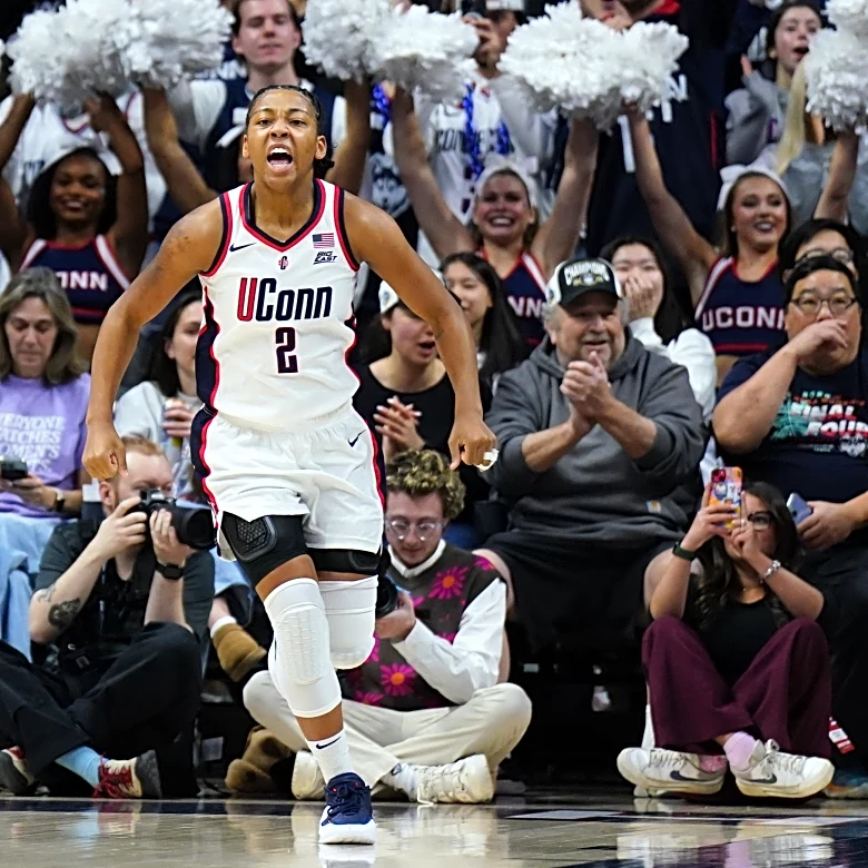 UConn women’s basketball dismantles DePaul, 102-35
