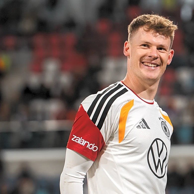 Report: Bayern Munich aiming to get €20 million for Alexander Nübel