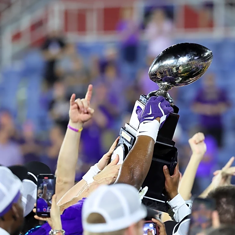 Toledo accepts invitation to Boca Raton Bowl against Louisville