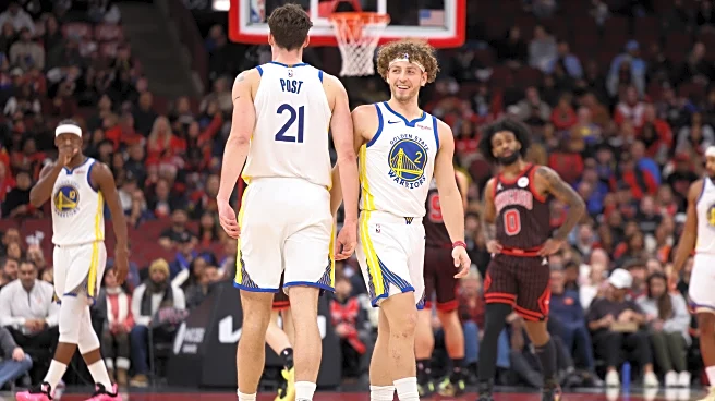 Warriors put on a show in blowout over Bulls