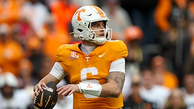 Tennessee opens up as a favorite over Illinois in Music City Bowl