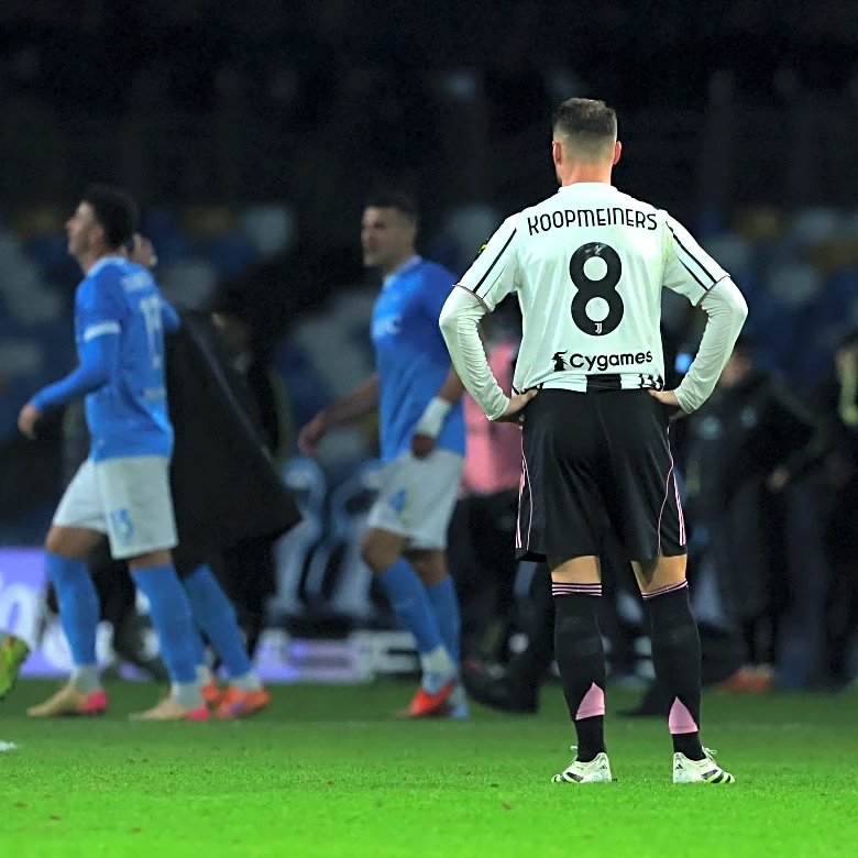 Juventus throw away the first half in loss to Napoli