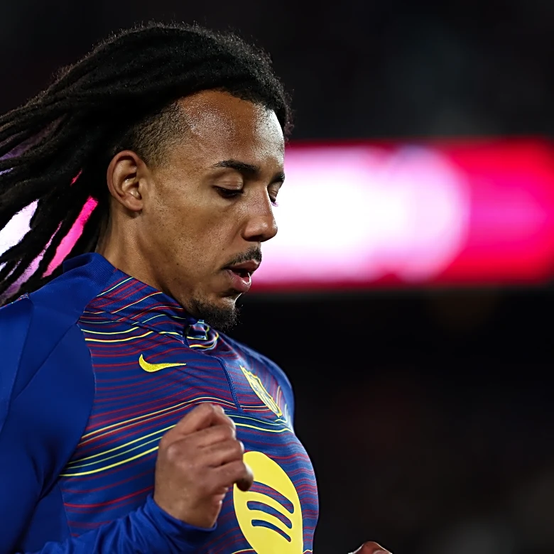 Jules Kounde asks Hansi Flick for position switch at Barcelona after Ronald Araujo ruled out