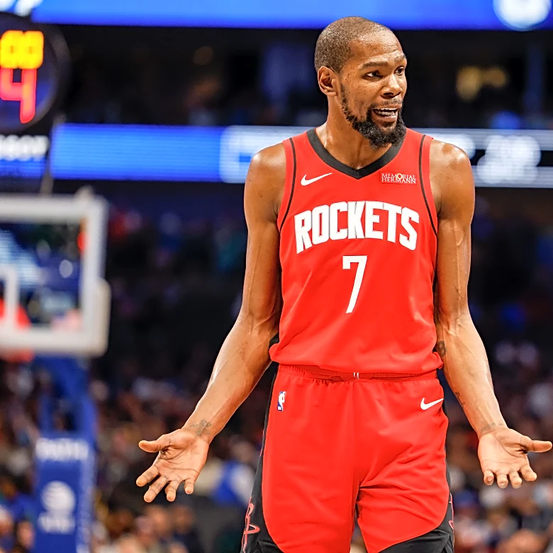 Kevin Durant endears himself to Rockets Twitter community