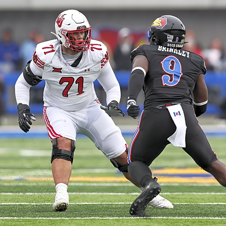 2026 NFL mock draft: Browns build around QB Shedeur Sanders