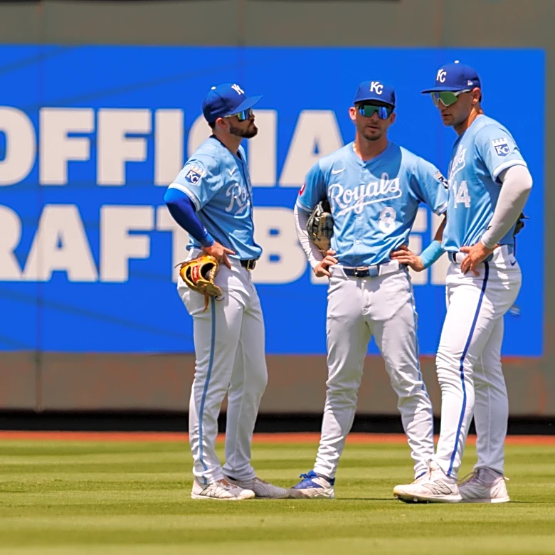 Kansas City Royals news: The Royals could add two outfielers