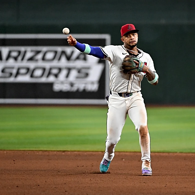 Mariners Moose Tracks, 12/8/25: Ketel Marte, Kyle Schwarber, and Jeff Kent