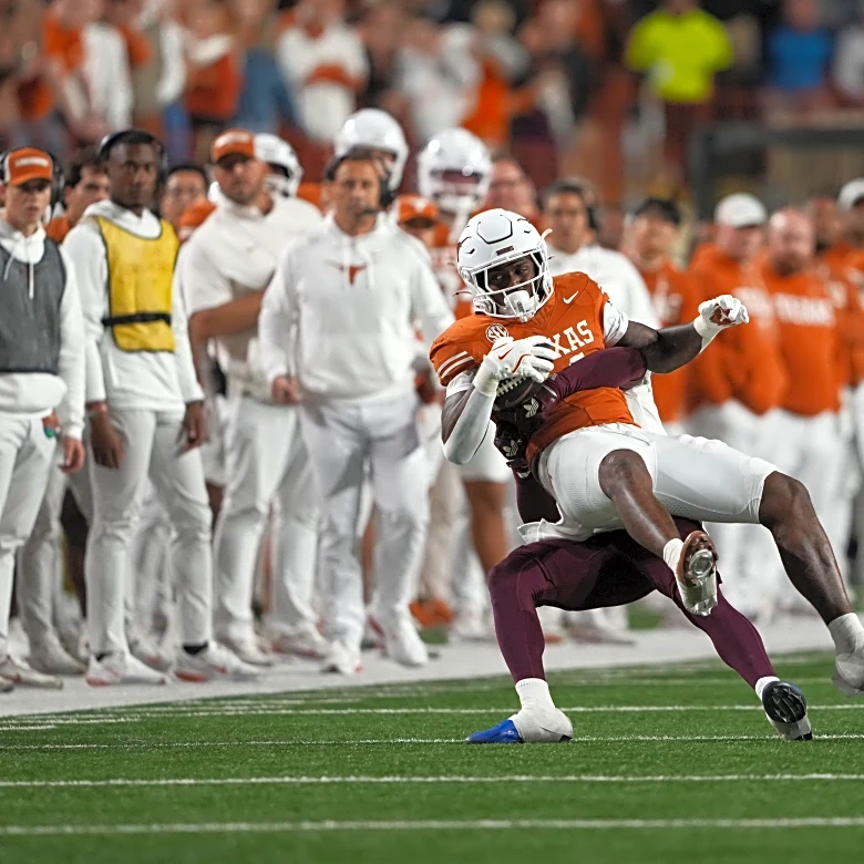 Texas RB CJ Baxter to enter the NCAA transfer portal