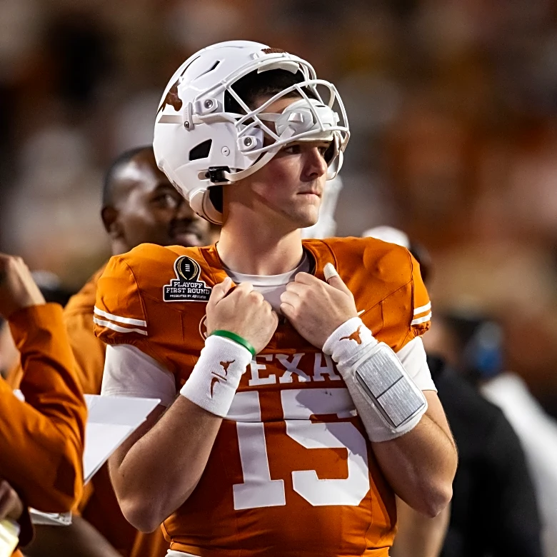Texas QB Trey Owens to enter the NCAA transfer portal