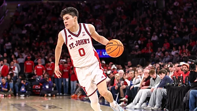 St. John’s men’s basketball moves up one spot in AP top 25 poll after win over Ole Miss