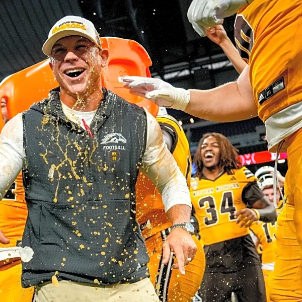 Western Michigan head coach Lance Taylor signs new deal through 2030