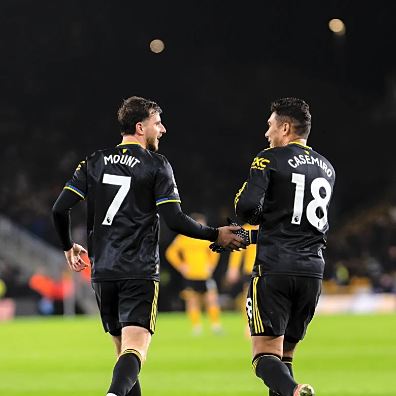 Wolverhampton 1-4 Manchester United: Bruno, Mbeumo and Mount fuel road win against fading Wolves