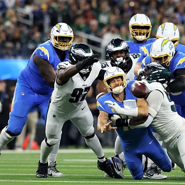 Eagles vs. Chargers: Fourth quarter score updates