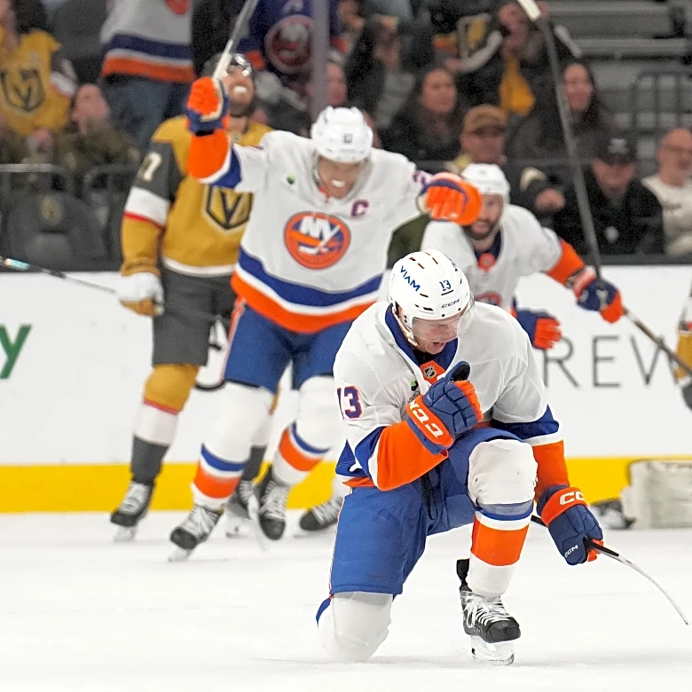 Islanders News: Knight time