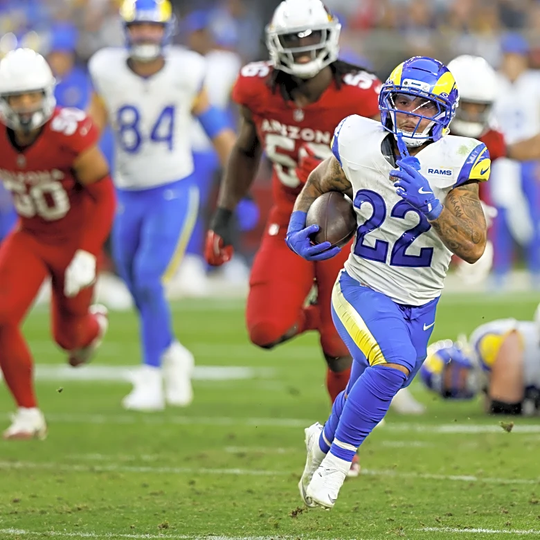 Pro Blue: Blake Corum runs for longest TD of his career