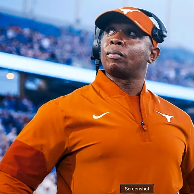 Texas fires RB coach Chad Scott after one season
