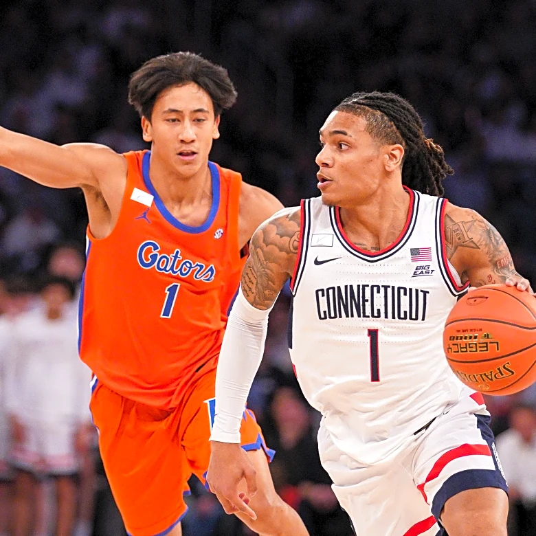 No. 5 UConn Holds Off No. 18 Florida 77-73