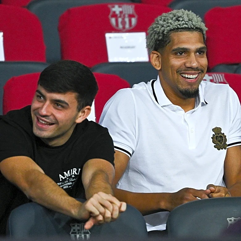‘He’s like a brother’ – Pedri sends support to Barcelona team-mate Ronald Araujo