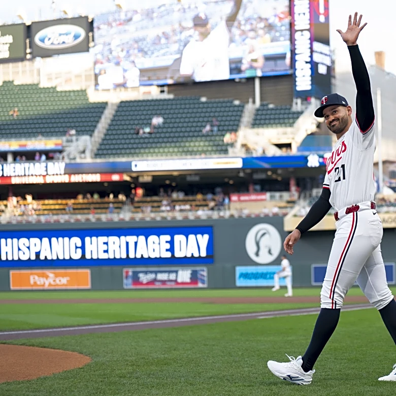 Monday Morning Minnesota: The “Warm Stove” Edition