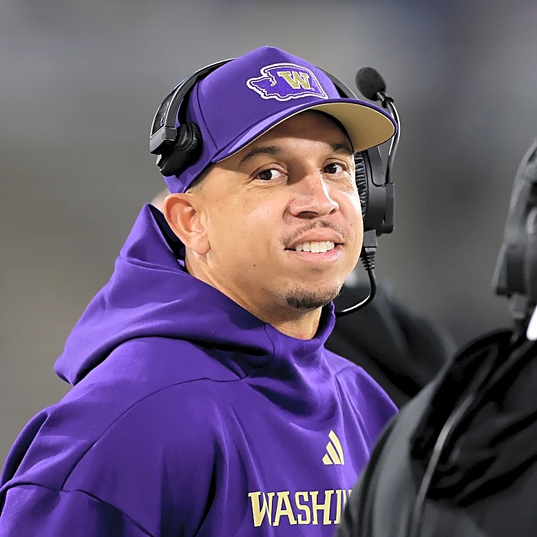 Wednesday Dots: I Volunteer as DC