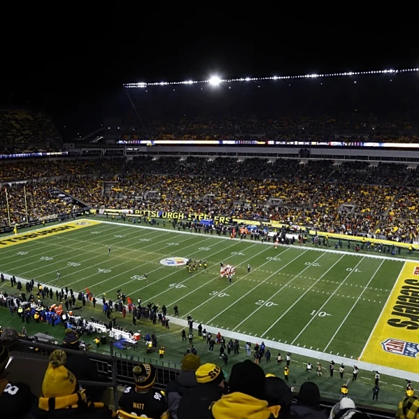 Steelers bring back gold end zones vs. Dolphins