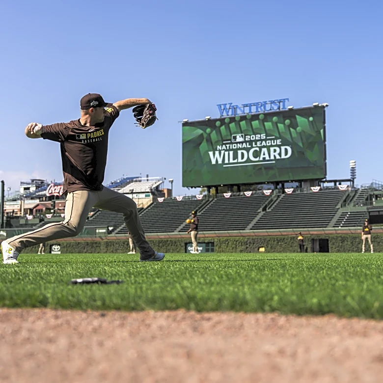 The Short Porch is glad the Cubs front office is at least ‘checking in’ on the top of the free agent market now