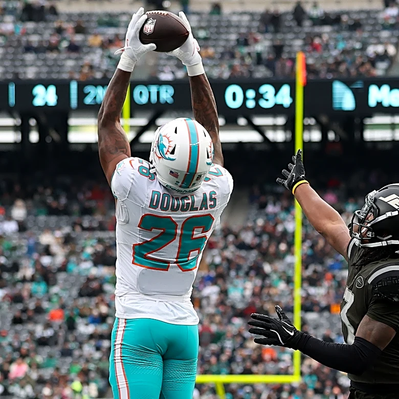 Dolphins corner Rasul Douglas wins AFC Defensive Player of the Week