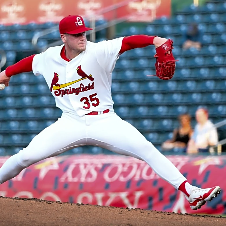 Yankees select pitcher Cade Winquest in 2025 Rule 5 Draft