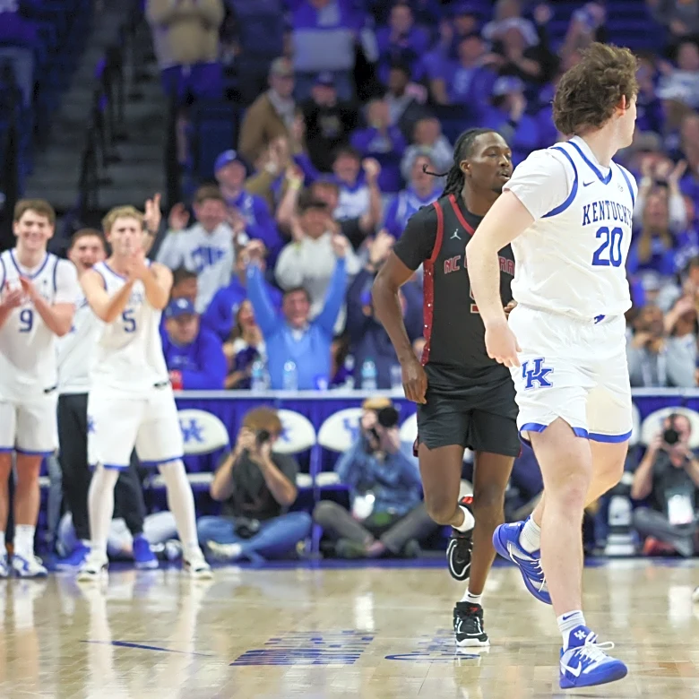 Zach Tow hit his first shot as a Wildcat after a passionate pregame speech: “He had tears in his eyes”