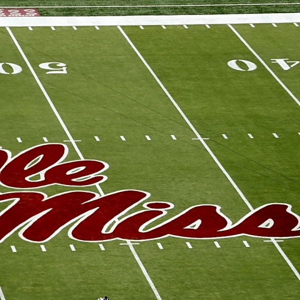 Louisville to open 2026 football season against Ole Miss in Nashville