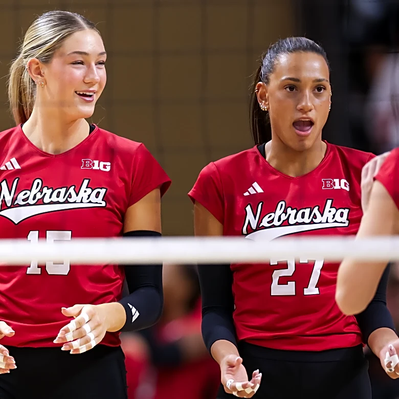 Thursday Flakes: Basketball Record, Volleyball and Orchestrated Fun