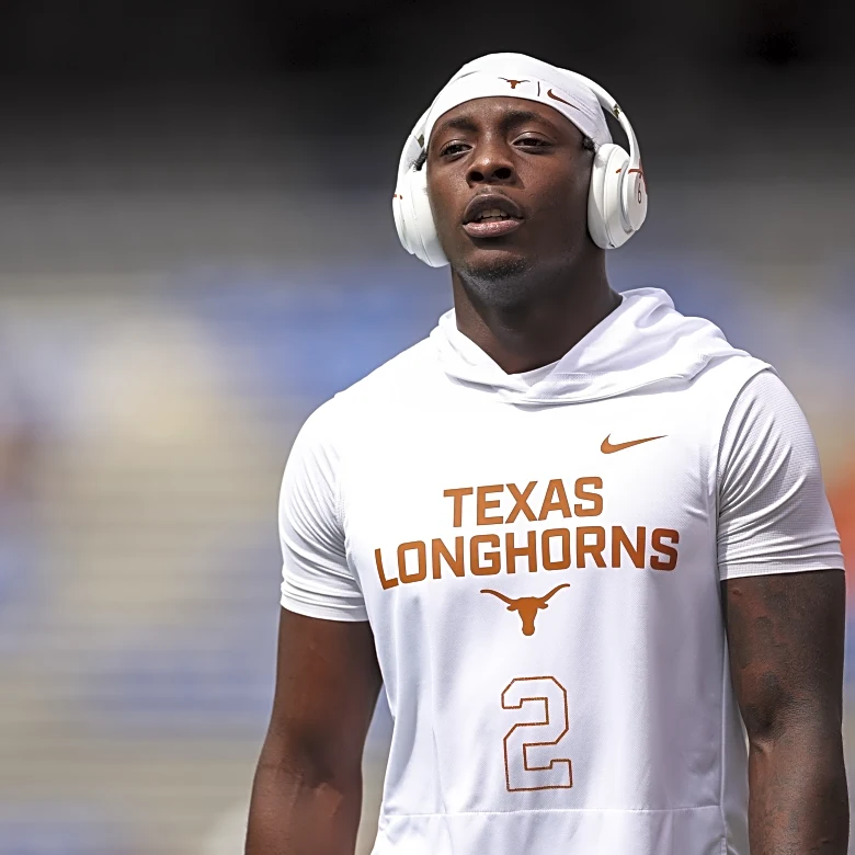Texas S Derek Williams Jr. to enter the NCAA transfer portal