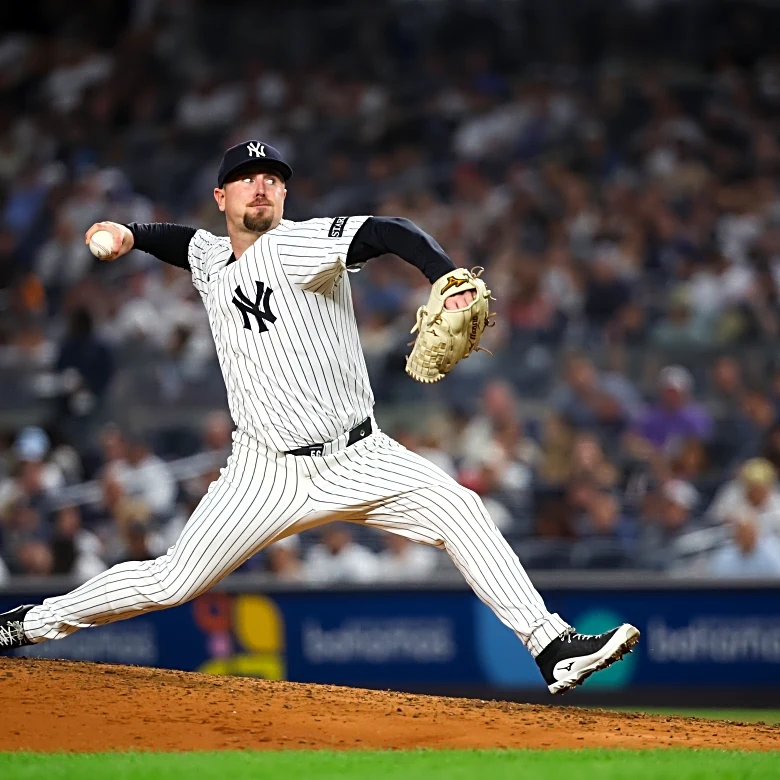 A’s Reportedly Sign Mark Leiter Jr.