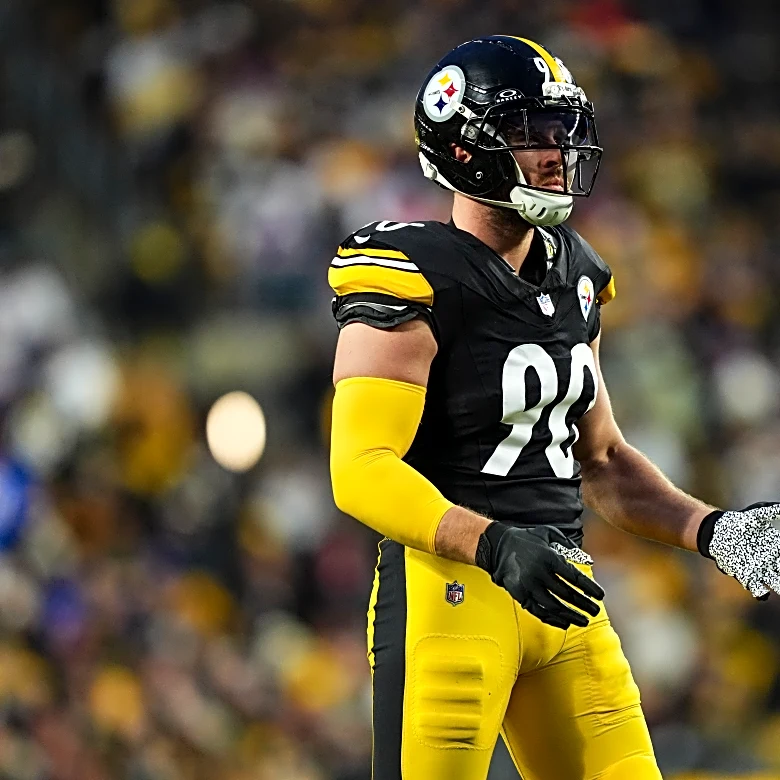 T.J. Watt sent to hospital with lung issue