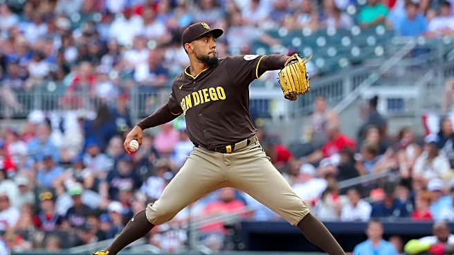 Braves reportedly sign Robert Suarez to three-year, $45 million deal