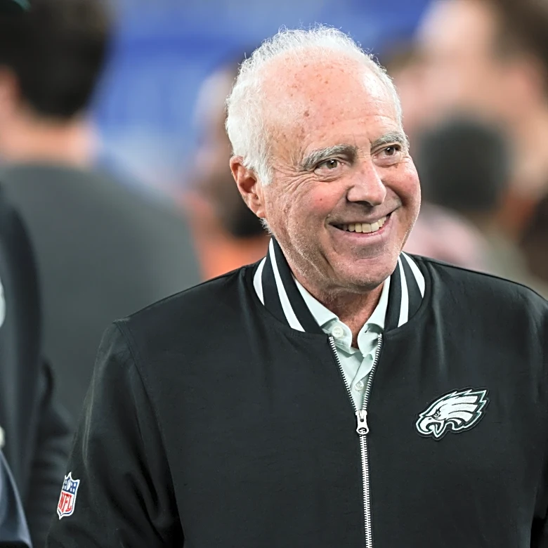 Eagles News: Jeffrey Lurie: “Our offense will get it going. I’m not worried at all.”