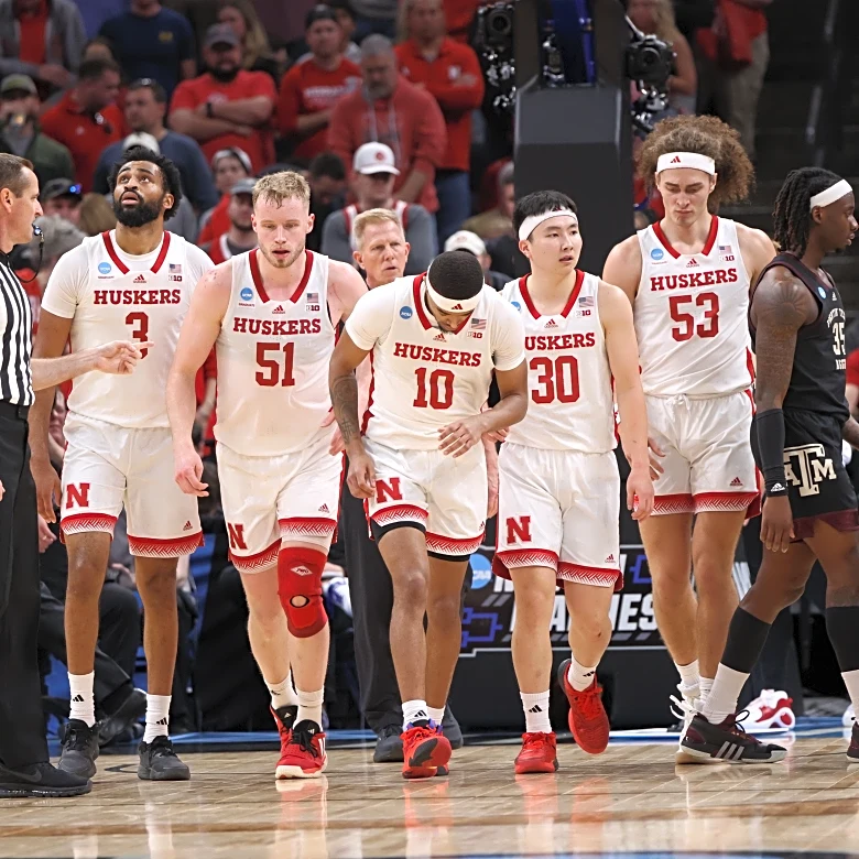 12/11 Big Ten Recap: Nebraska Smashes Wisconsin
