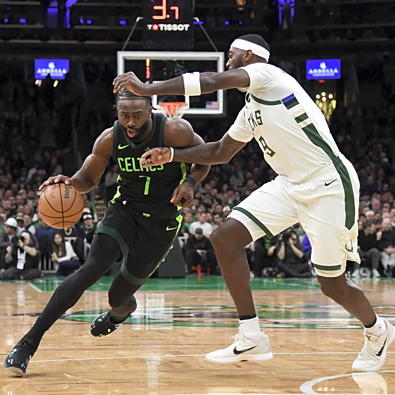 Boston Celtics (15-9) at Milwaukee Bucks (10-15) Game #25 12/11/25