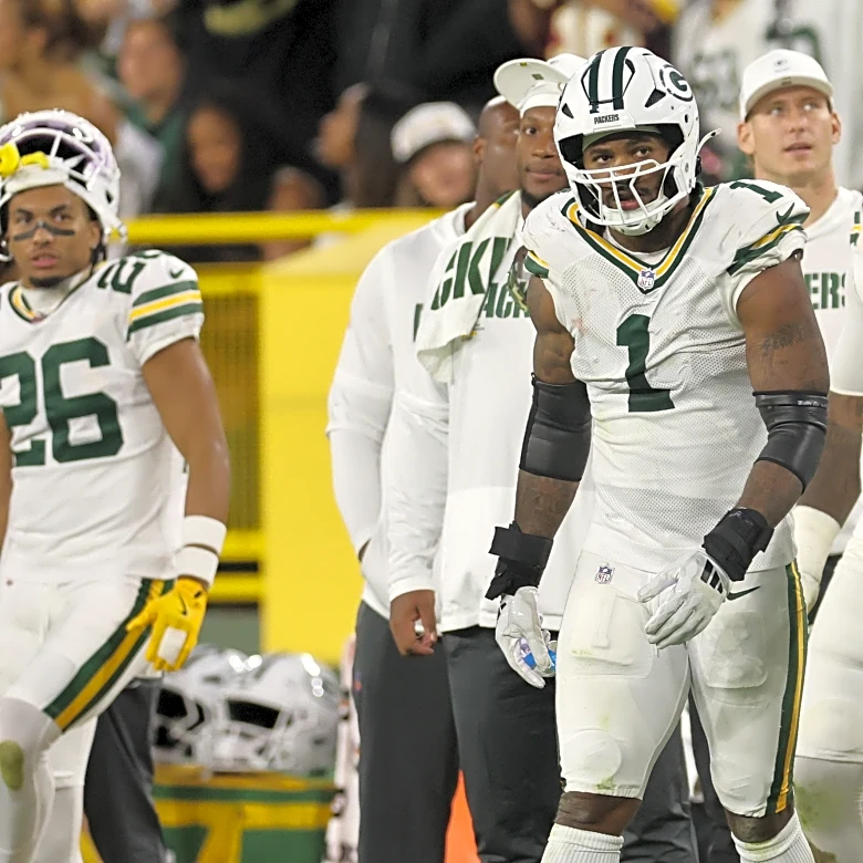 Do you like the Green Bay Packers’ Winter Warning uniforms?